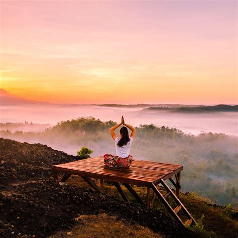 6 Morning Yoga Poses for Flexibility - Yoga Certification Training In India