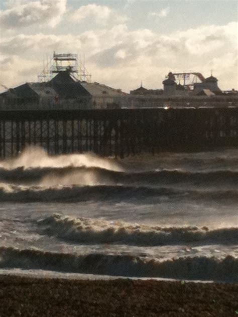 Brighton Surf report with Sharkbait surfing UK