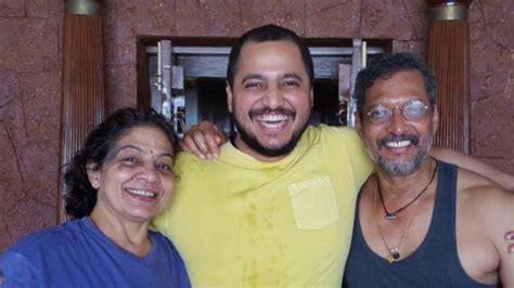 Actor Nana Patekar Family With Mother, Wife, Son I World Cine Gallery ...