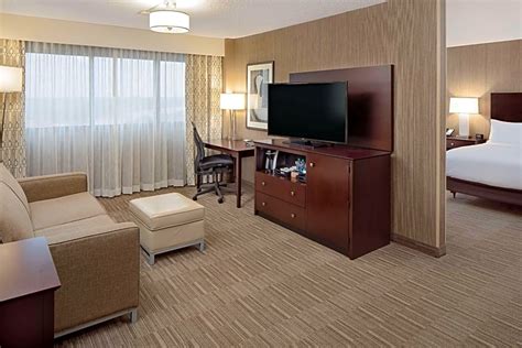 Hilton Nashville Airport | Reservations Center