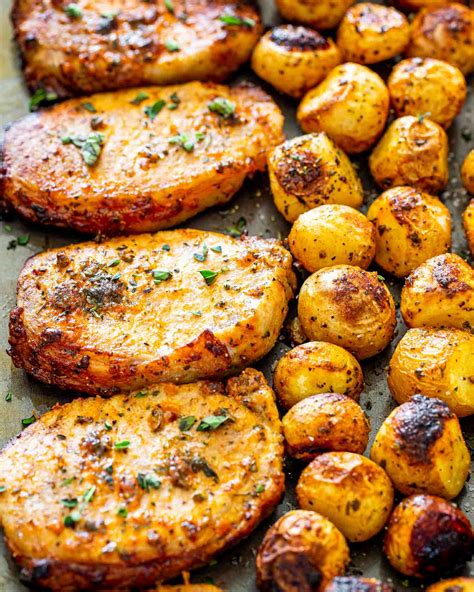 Ranch Pork Chops and Potatoes Sheet Pan Dinner – N muasafat