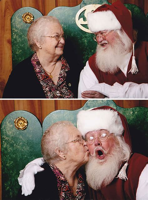 30 Times People Put A Funny Twist On Pics With Santa In Malls | Bored Panda