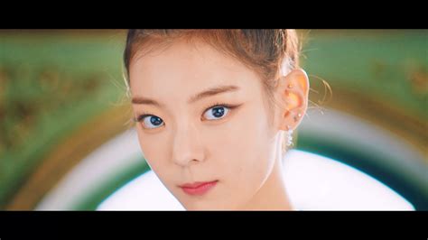 ITZY - Wannabe who's who - K-Pop Database / dbkpop.com