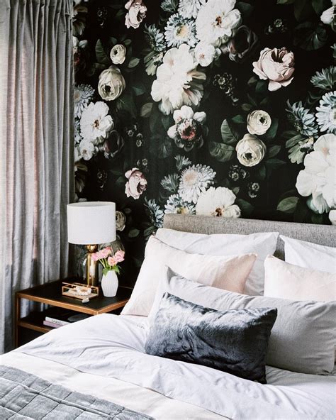 On Trend: 12 Rooms with Dramatic Floral Wallpaper | Flamingo Cocktail