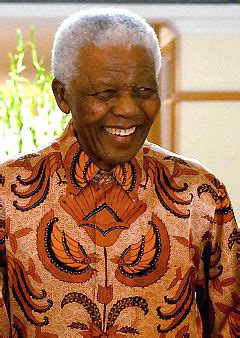 Nelson Mandela's Madiba Shirts: When Fashion Meets Politics - Doria Adoukè