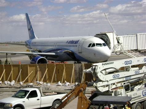 Llegadas de vuelos - Aeropuerto Internacional Abraham González ...