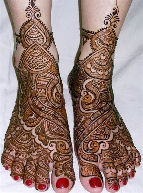 mehndi designs for feet