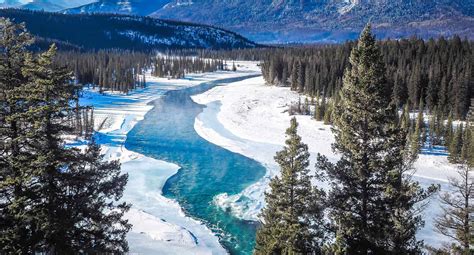 22 Unmissable Things to Do in Jasper in Winter - Spiritual Travels