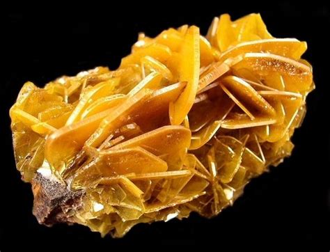 Wulfenite - Metaphysical Healing Properties Healing Crystal