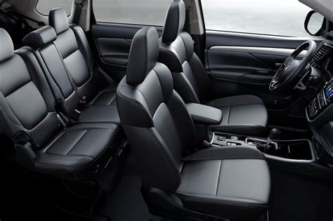 2019 Mitsubishi Outlander Interior Features | Victory Mitsubishi