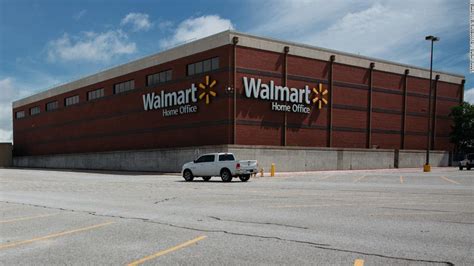 Walmart Announces Corporate Staff Will Return To Office In November - NewsOpener