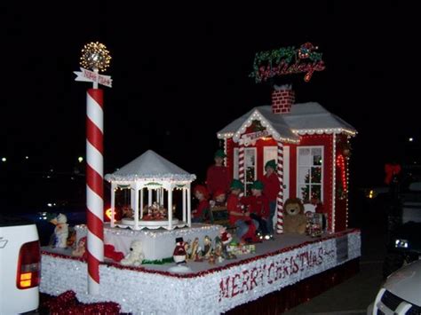 Winter Wonderland Christmas Parade Float | Holiday Parade Floats | Pinterest | Wonderland ...