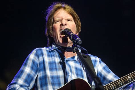 John Fogerty is enjoying a CCR reunion — with his guitar | Las Vegas Review-Journal