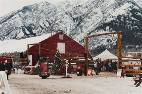 Best Christmas Markets in Canada (2024) • Wanderlust with Kids