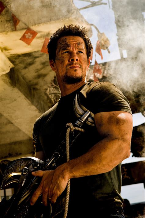 Mark Wahlberg in Transformers: Age of Extinction | The Sexiest Pictures of Your Summer Movie ...