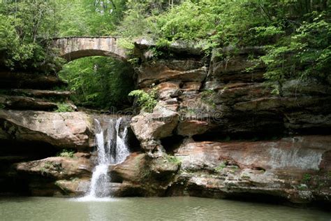 Hocking Hills Waterfall stock image. Image of cliff, outside - 5543455