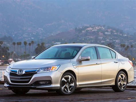 2014 Honda Accord Hybrid Technology Version | Views-Car