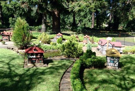 Fitzroy Gardens (Melbourne) - 2020 All You Need to Know BEFORE You Go (with Photos) - Tripadvisor