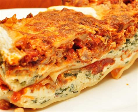 Italian Lasagna with Ricotta Cheese Recipe – Easy Italian Recipes