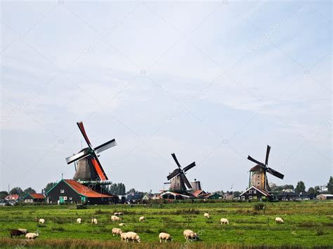 Dutch windmills , Netherlands Stock Photo by ©thaifairs 5397539