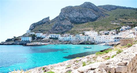 Balade en bateau de Trapani à Favignana et Levanzo à partir de 31 € - CheckYeti