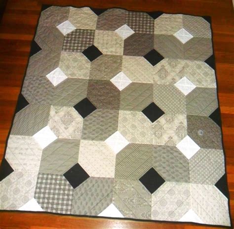 Quilt Dude's X and O quilt. Pattern available from Craftsy. Love the colors and simple quilting ...