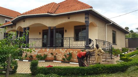 HOUSES FOR SALE KAMPALA, UGANDA: HOUSE FOR SALE FOR SALE KIRA KAMPALA, UGANDA