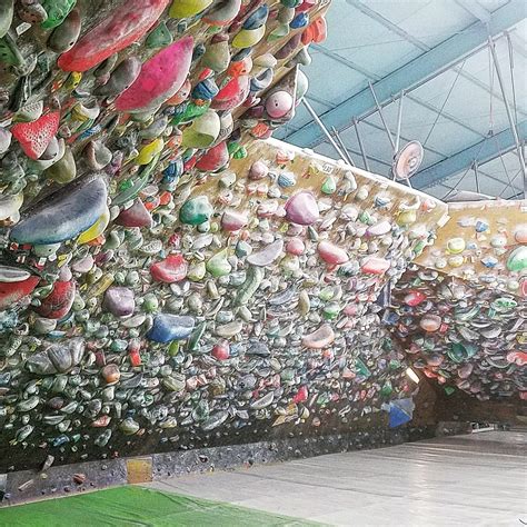 Intense bouldering set-up at Project Climbing Gym in Yokohama, Japan : r/climbing