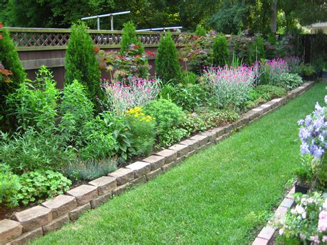 Backyard Flower Gardens Pictures - 128 Backyard Garden Ideas Small Or ...