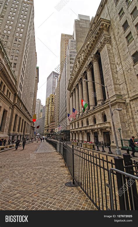 Street View New York Image & Photo (Free Trial) | Bigstock