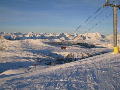 The 5 Best British Columbia Ski Resorts - UPDATED 2020/21 - SnowPak