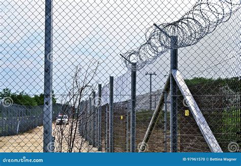 Hungary border control editorial image. Image of chainlink - 97961570