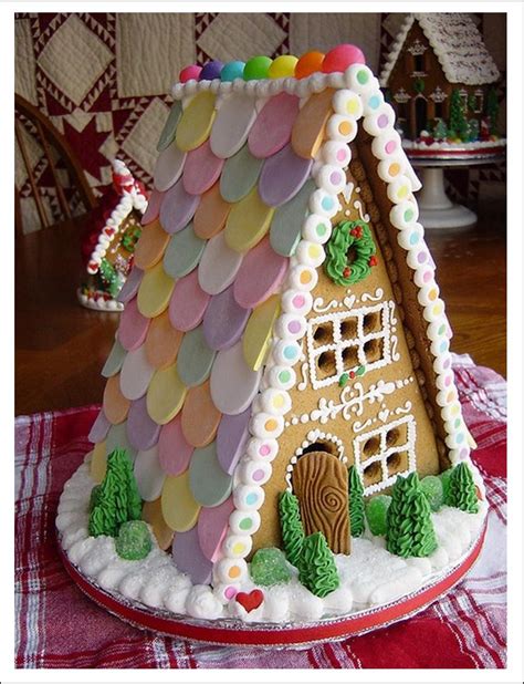 Christmas Gingerbread houses-Patterns, Video Tutorial plus Lots of Ideas | Pinnutty.com