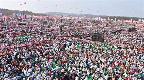 “Abki Baar Kisan Sarkar” slogans resonate at BRS public meeting - The Hindu