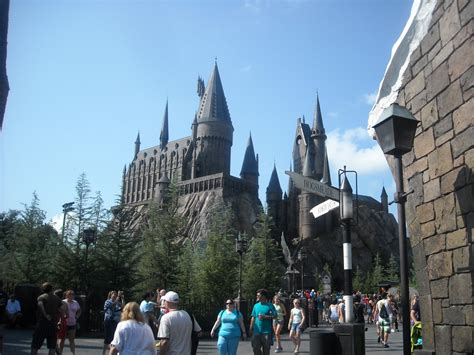 Universal Studios Orlando Begins Hogwarts Express Construction ...