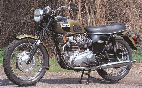 Triumph Trident T150 750 (1971) technical specifications