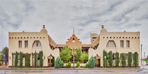 Historic Hotel El Capitan Photograph by Jurgen Lorenzen - Fine Art America