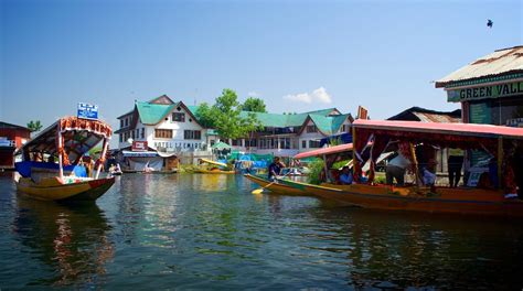 10 Best Hotels Closest to Dal Lake in Srinagar for 2023 | Expedia