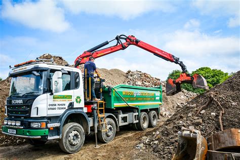 Grab lorries are a cost-effective way to remove waste from your site!