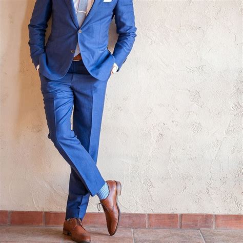 Sock Colors Well Dressed Men Wear With Blue Suits & Brown Shoes | Soxy