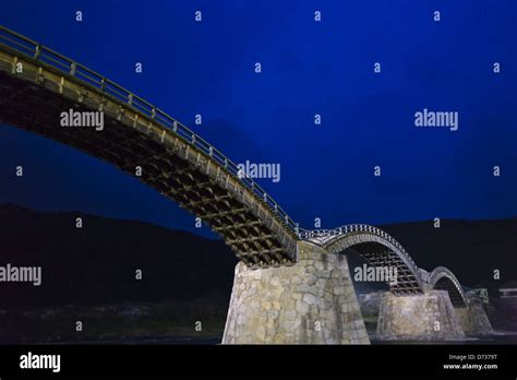 Kintai bridge night hi-res stock photography and images - Alamy