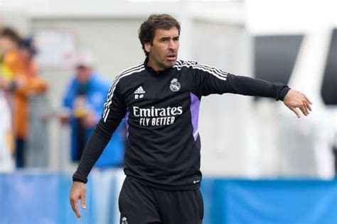 Real Madrid's Raul rejects EPL club | Kickoff