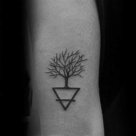 Pin by Simon Barth on Tattoo Ideen: Baum & Kreuz | Tattoos for guys, Tree tattoo designs, Small ...