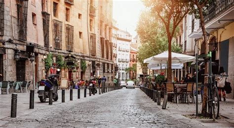 Descubre el mágico centro de Madrid, su historia y su movida