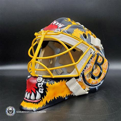 Linus Ullmark Goalie Mask Unsigned 2022-2023 Boston Winter Classic ...