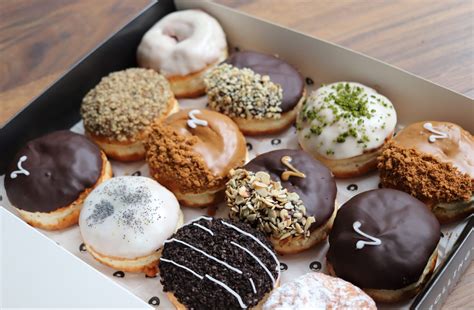 Large Vegan Donuts (Box of 12) | The Rolling Donut