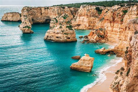 Praia de Benagil in Algarve, Portugal [1200x800] [OC] : r/EarthPorn