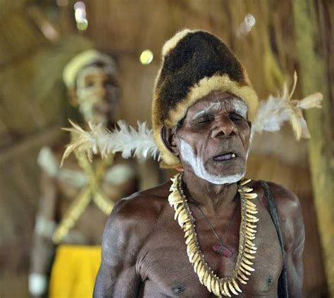 Asmat tribe Stock Photos, Royalty Free Asmat tribe Images | Depositphotos