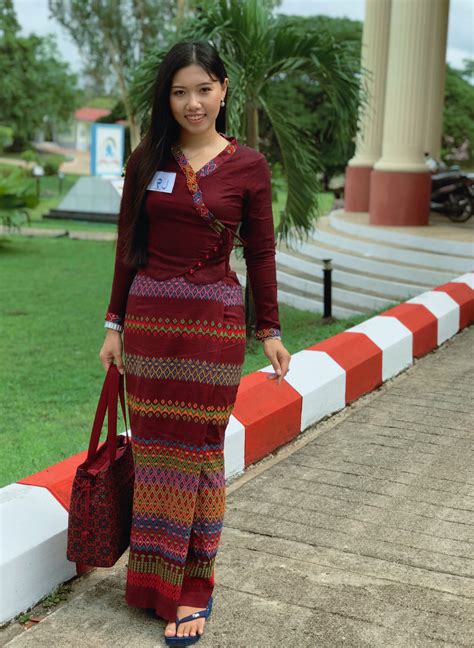 Pin by ThaeThae SHELI on Myanmar Traditional Dresses | Myanmar traditional dress, Myanmar women ...