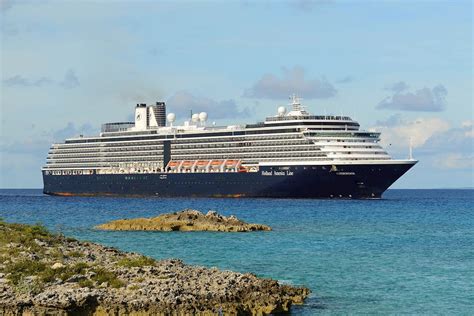 St Maarten Cruise Excursions | Zuiderdam